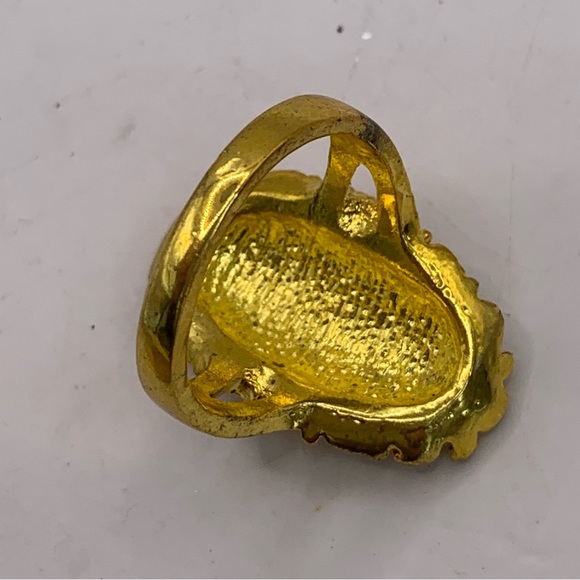 Gold plated NEW red enamel and rhinestone wide oval statement ring size 8 - Picture 2 of 9